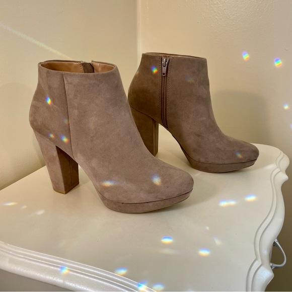 LC Faux Suede Taupe Boots - Picture 7 of 12
